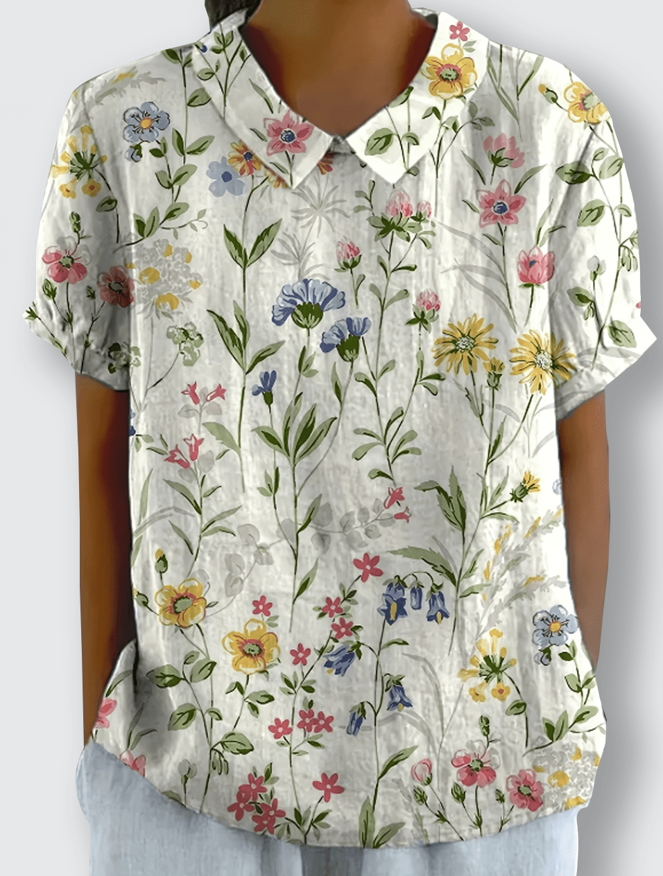 Anisa - Damshirt med vacker blommönster och bekväm passform