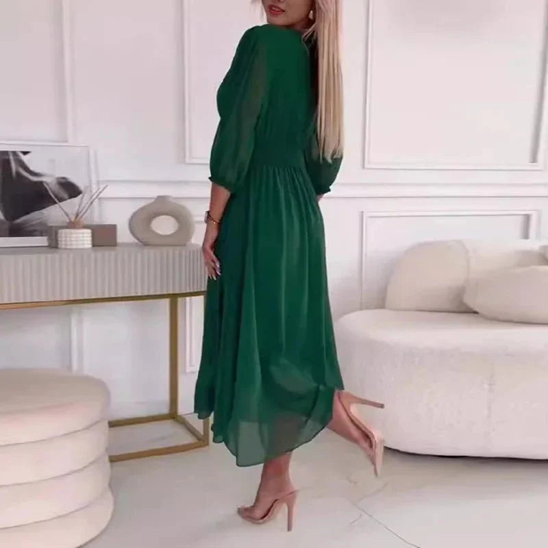 Helena – Lätt och elegant klänning för alla tillfällen