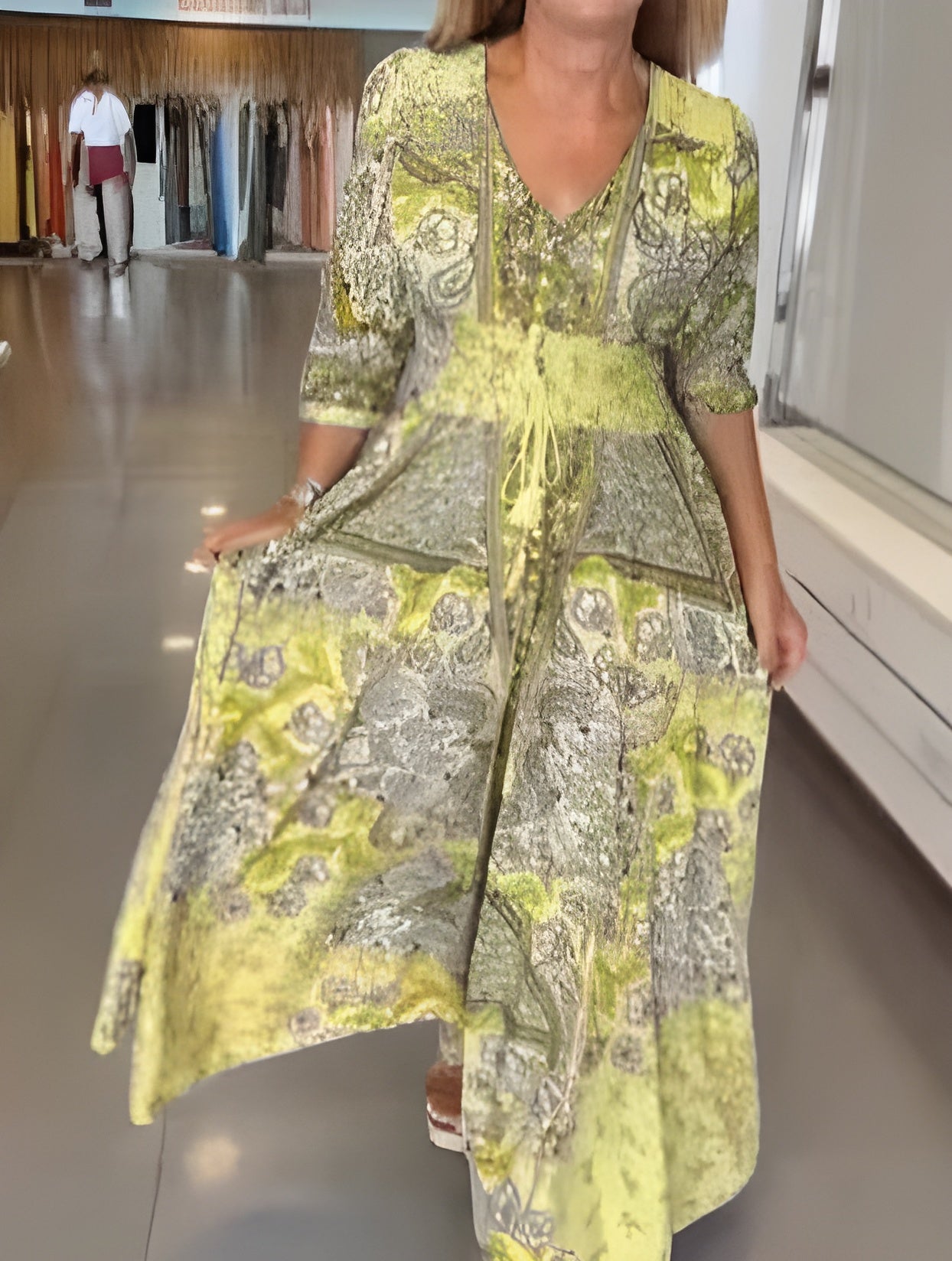 Sarah - Stilren klänning med vackra detaljer