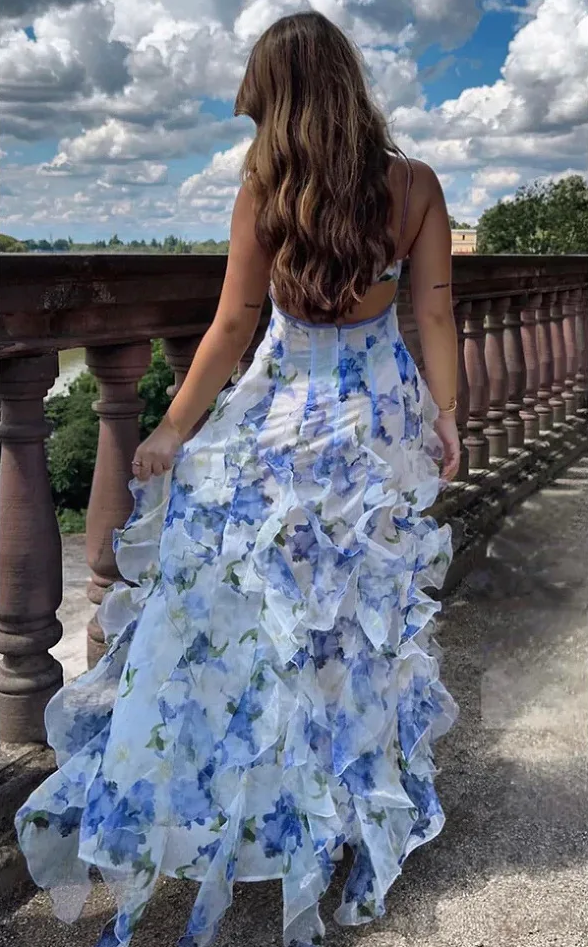 Alma™ | V-ringad elegant klänning