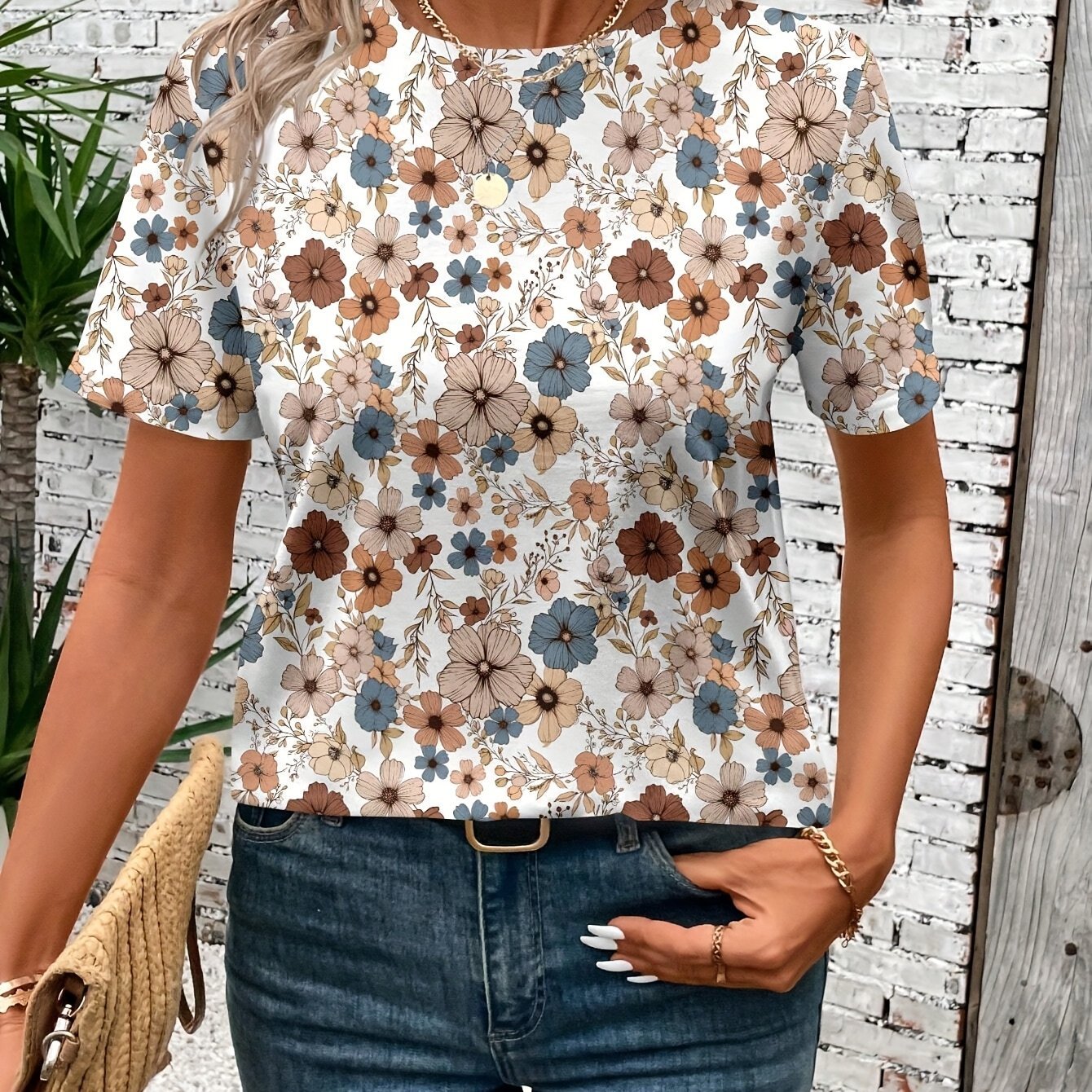 Bett – Smickrande och följsam t-shirt med lätt stretch