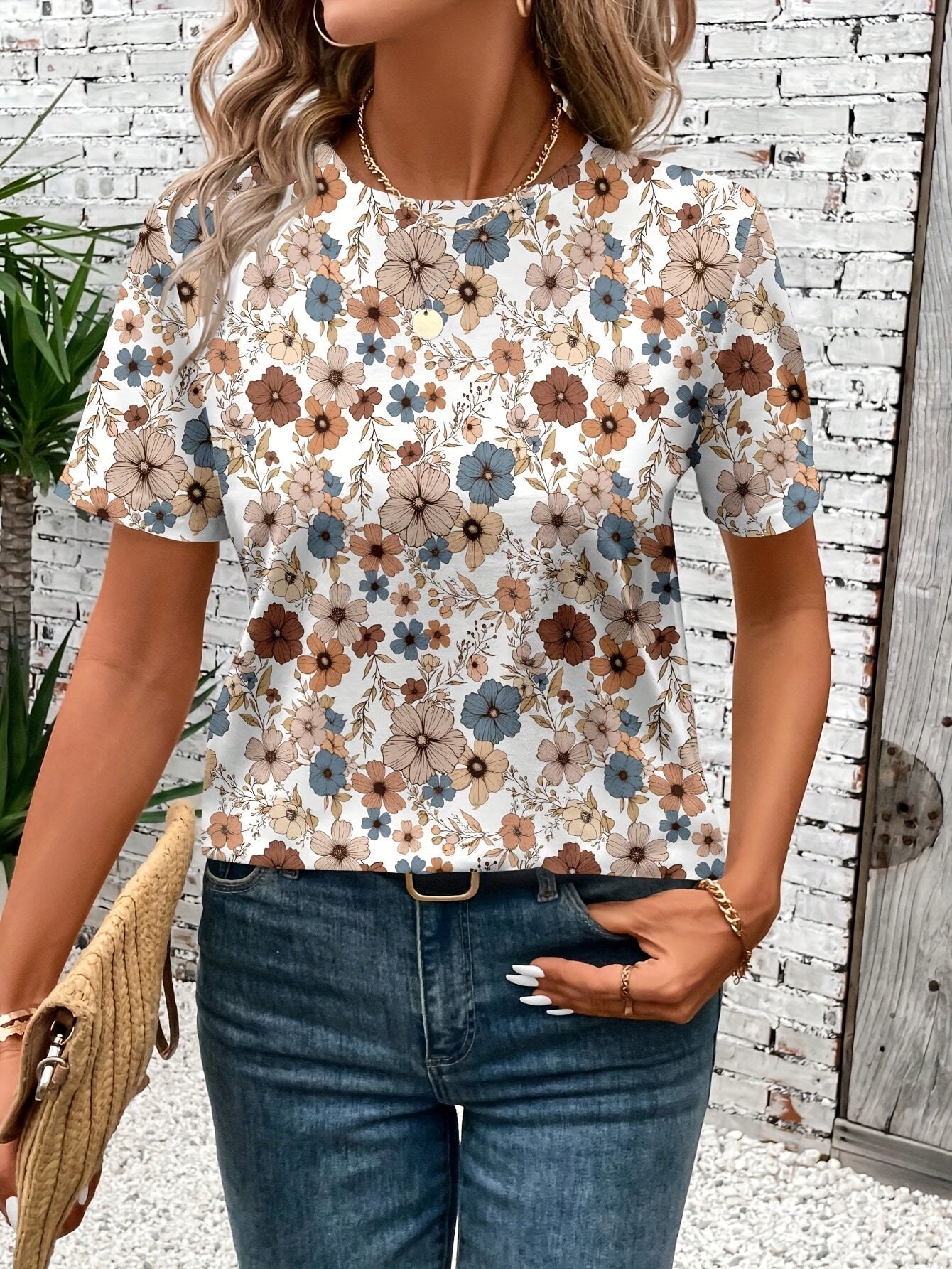 Bett – Smickrande och följsam t-shirt med lätt stretch