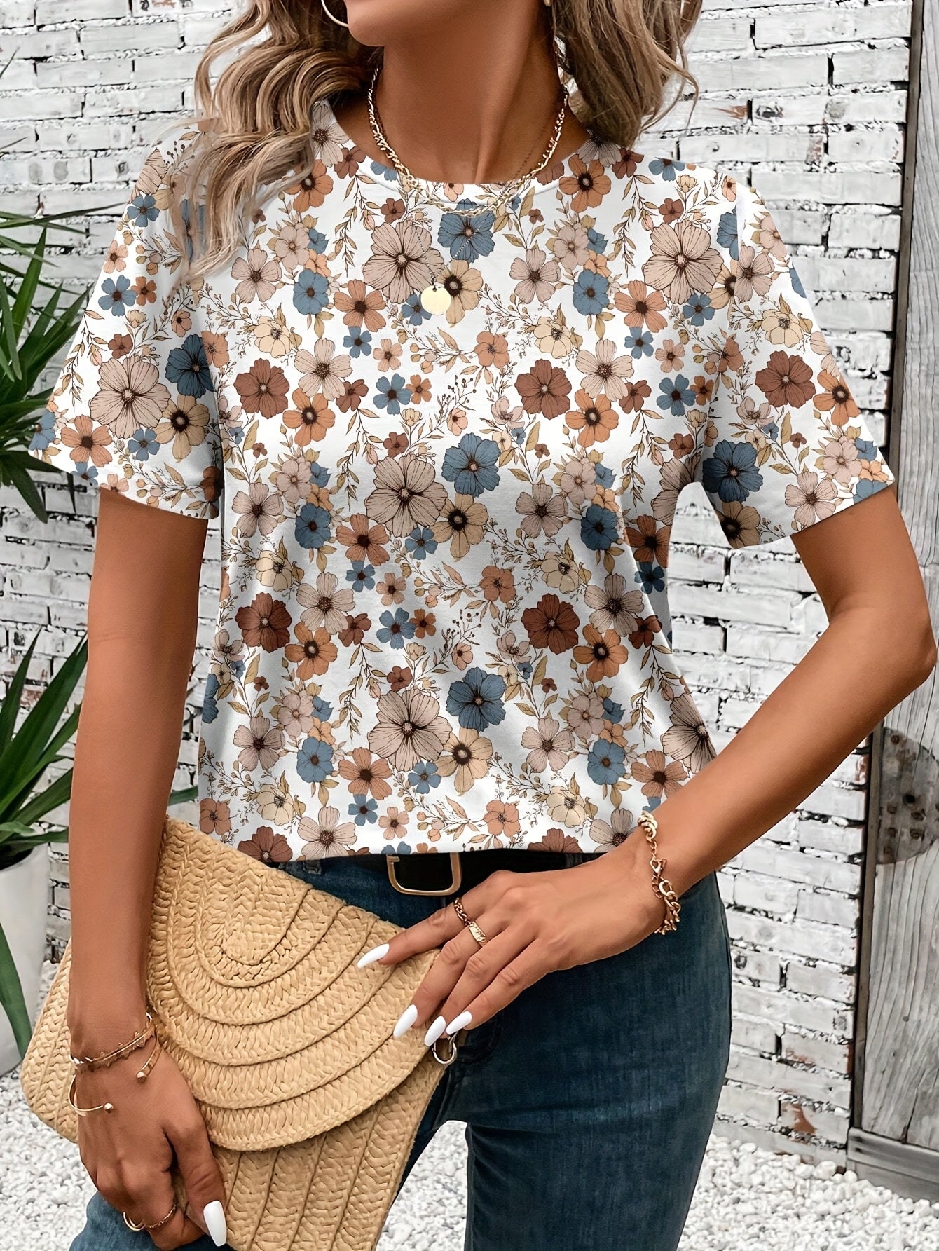 Bett – Smickrande och följsam t-shirt med lätt stretch