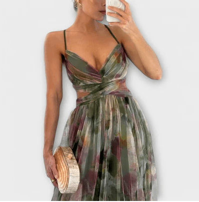 Elegant klänning i akvarellfärg